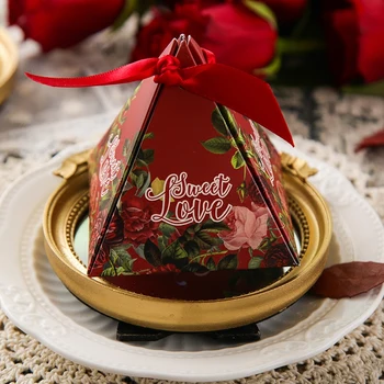 100ks Nové Trojúhelníkové Svatební Laskavosti zásoby červené květy sladká láska Cukroví Krabice, Dárkové Krabice, Strana, Čokoláda Box